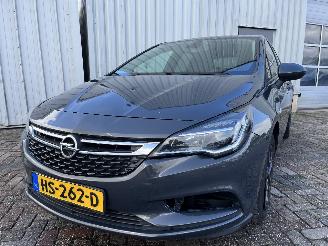 krockskadad bil auto Opel Astra Astra K Hatchback 5-drs 1.0 Turbo 12V (B10XFT(Euro 6)) [77kW]  (10-201=
5/12-2022) 2015/12