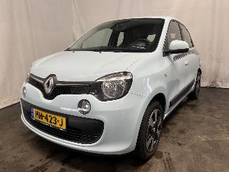 damaged passenger cars Renault Twingo Twingo III (AH) Hatchback 5-drs 1.0 SCe 70 12V (H4D-400(H4D-A4)) [52kW=
]  (09-2014/04-2019) 2015/3