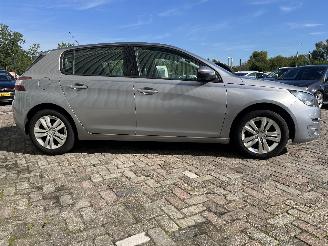 Peugeot 308 308 (L3/L8/LB/LH/LP) Hatchback 5-drs 1.2 12V VTi PureTech 82 (EB2F(HMZ=
)) [60kW]  (09-2013/06-2021) picture 7