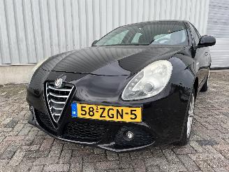 Voiture accidenté Alfa Romeo Giulietta Giulietta (940) Hatchback 1.4 TB 16V MultiAir (940.A.2000) [125kW]  (0=
4-2010/10-2018) 2012/11
