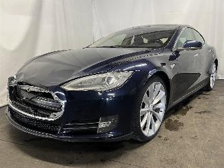 damaged passenger cars Tesla Model S Model S Liftback 85 (L1S) [270kW]  (09-2012/02-2016) 2013/11