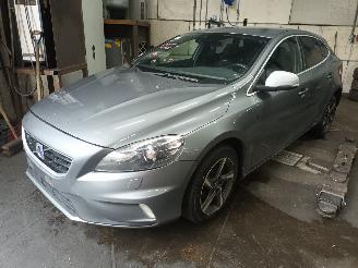 Uttjänta bilar auto Volvo V-40 V40 (MV) Hatchback 5-drs 2.0 D2 16V (D4204T8(Euro 6b)) [88kW]  (02-201=
5/08-2019) 2015/12