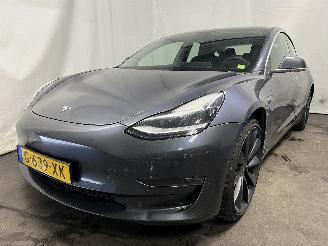 Schadeauto Tesla Model 3 Model 3 Sedan Long Range, Performance AWD (3D1) [340kW]  (06-2018/...)= 2019/12