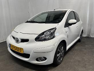 Schadeauto Toyota Aygo Aygo (B10) Hatchback 1.0 12V VVT-i (1KR-FE) [50kW]  (07-2005/05-2014) 2011/9