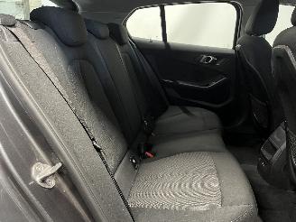 BMW 1-serie 1 serie (F40) Hatchback 116d 1.5 12V TwinPower (B37-C15A) [85kW]  (07-=
2019/...) picture 14