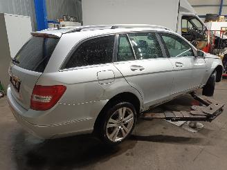 Mercedes C-klasse C Estate (S204) Combi 2.2 C-200 CDI 16V BlueEFFICIENCY (OM651.913) [10=
0kW]  (08-2010/...) picture 3