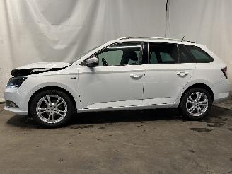 Skoda Fabia Fabia III Combi (NJ5) Combi 5-drs 1.0 12V Greentech (CHYB) [55kW]  (10=
-2014/12-2022) picture 4