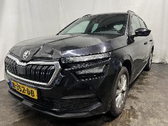 skadebil auto Skoda Kamiq Kamiq SUV 1.0 TSI 12V (DLAA) [81kW]  (08-2020/...) 2022/7