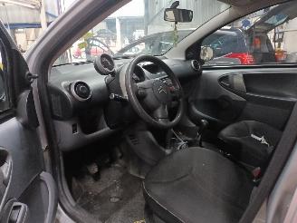 Citroën C1 C1 Hatchback 1.0 12V (1KR-FE(CFB)) [50kW]  (06-2005/09-2014) picture 5