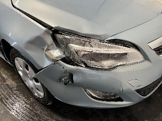 Opel Astra Astra J (PC6/PD6/PE6/PF6) Hatchback 5-drs 1.6 16V (A16XER(Euro 5)) [85=
kW]  (12-2009/10-2015) picture 10