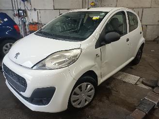 Vrakbiler auto Peugeot 107 107 Hatchback 1.0 12V (384F(1KR)) [50kW]  (06-2005/05-2014) 2012/6