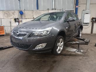 Sloopauto Opel Astra Astra J (PC6/PD6/PE6/PF6) Hatchback 5-drs 1.6 16V (B16XER(Euro 6)) [85=
kW]  (12-2009/10-2015) 2009/11
