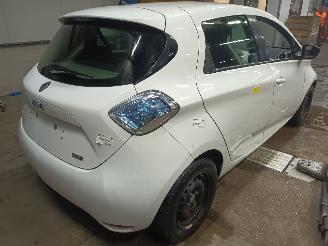 Renault Zoé Zoé (AG) Hatchback 5-drs R90 (5AQ-601) [68kW]  (09-2016/03-2024) picture 3