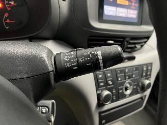 Nissan Almera Almera Tino (V10M) MPV 1.8 16V (QG18DE) [85kW]  (12-2002/02-2006) picture 20