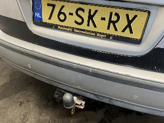 Nissan Almera Almera Tino (V10M) MPV 1.8 16V (QG18DE) [85kW]  (12-2002/02-2006) picture 9