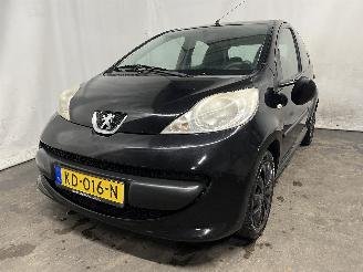 Coche accidentado Peugeot 107 107 Hatchback 1.0 12V (384F(1KR)) [50kW]  (06-2005/05-2014) 2008/4