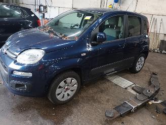 Vrakbiler auto Fiat Panda Panda (312) Hatchback 0.9 TwinAir 60 (312.A.6000) [44kW]  (12-2013/...=
) 2015/3