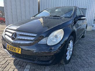Auto incidentate Mercedes R-klasse R (W251) MPV 3.5 350 V6 24V 4-Matic (M272.967) [200kW]  (08-2005/12-20=
12) 2006/5