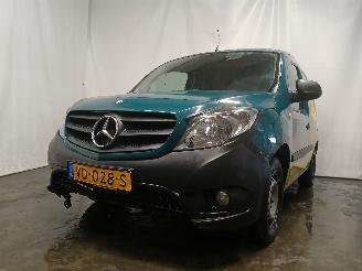 Vaurioauto  passenger cars Mercedes Citan Citan (415.6) Van 1.5 108 CDI (OM607.951(K9K)) [55kW]  (11-2012/08-202=
1) 2013/5