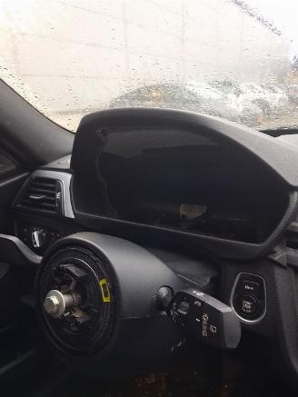 BMW 3-serie 3 serie Touring (F31) Combi 320i 2.0 16V (B48-B20A) [135kW]  (07-2015/=
06-2019) picture 2