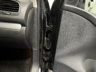 Volkswagen Golf Golf VI (5K1) Hatchback 1.2 TSI (CBZA) [63kW]  (05-2010/11-2012) picture 11