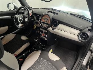 Mini Mini Mini (R56) Hatchback 1.6 16V Cooper S (N14-B16A) [128kW]  (10-2006/02-=
2010) picture 8