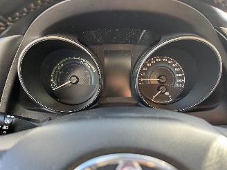 Toyota Auris Auris (E18) Hatchback 5-drs 1.8 16V Hybrid (2ZRFXE) [100kW]  (10-2012/=
03-2019) picture 35