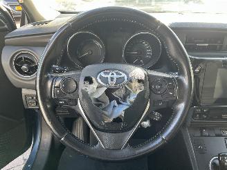 Toyota Auris Auris (E18) Hatchback 5-drs 1.8 16V Hybrid (2ZRFXE) [100kW]  (10-2012/=
03-2019) picture 32
