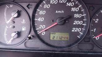 Mazda 323 323 Fastbreak (BJ14) Hatchback 1.6 16V (ZM) [72kW]  (01-2001/09-2003) picture 2