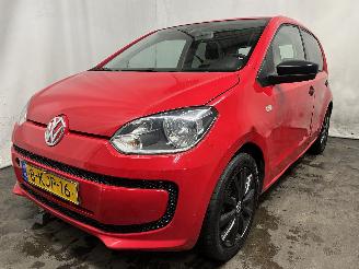 Vaurioauto  passenger cars Volkswagen Up! Up! (121) Hatchback 1.0 12V 60 (CHYA) [44kW]  (08-2011/08-2020) 2013/10