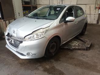 Uttjänta bilar auto Peugeot 208 208 I (CA/CC/CK/CL) Hatchback 1.4 16V (EP3C(8FP)) [70kW]  (03-2012/12-=
2019) 2012/6