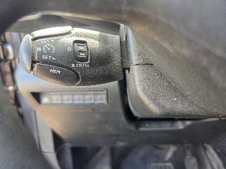 Peugeot Partner 1.5 BlueHDI Premium automaat | Motorschade picture 12