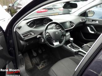 Peugeot 308 1.2 Puretech Exectuive 110pk picture 14