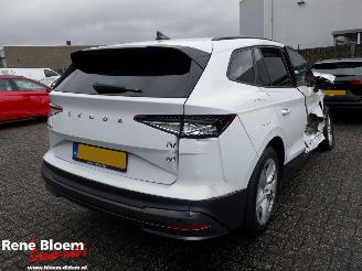 Damaged car Skoda Enyaq IV 60 kWh 179pk Automaat 2021/12