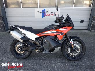 dañado motos KTM  890 Adventure S 2023/11
