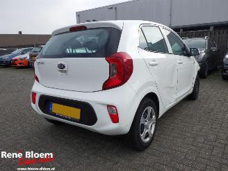 krockskadad bil auto Kia Picanto 1.0 CVVT Economyline Airco 2019/6