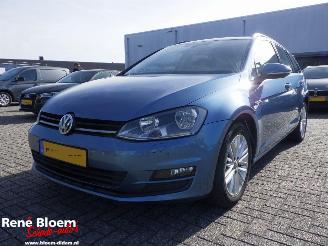 damaged passenger cars Volkswagen Golf 1.6 TDI Variant Comfortline 110pk DSG 2014/6