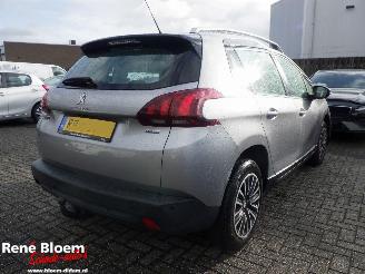 Damaged car Peugeot 2008 1.2 PureTech Active Airco 5drs 2017/10
