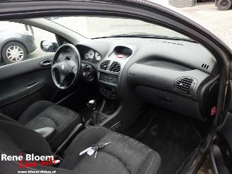 Peugeot 206 1.4 16V XS Pack Airco picture 10