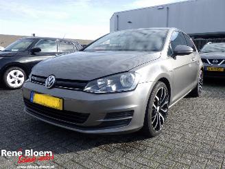 Voiture accidenté Volkswagen Golf 1.6 TDI Trendline Blue Motion Clima 2014/11
