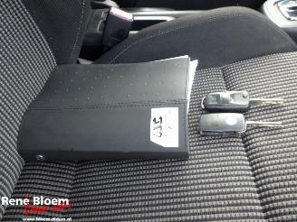 Volkswagen Golf 2.3 V5 HighLine 5drs 170pk picture 12