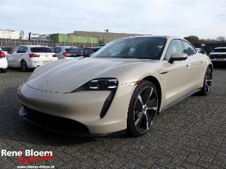 Unfallwagen Porsche Taycan 93kWh Full Option 280kw Bose Sound 2025/10