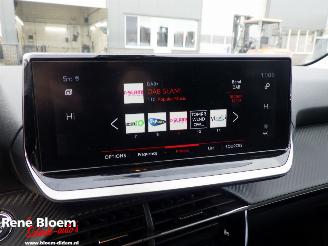 Peugeot 208 1.5 BlueHDi Allure Pack picture 16