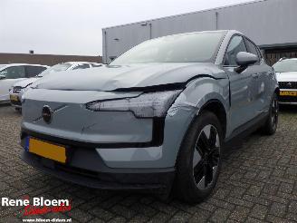 krockskadad bil auto Volvo EX30 Single motor Extended range Core 69kWh 272pk 2024/5
