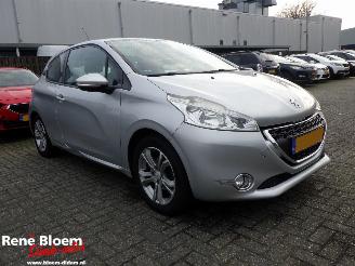 Peugeot 208 1.2 VTI Envy Airco picture 5