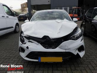 Renault Clio 1.0 TCE Intens 5drs Navi picture 3