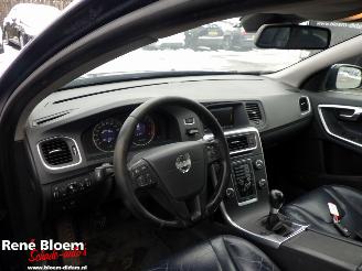 Volvo V-60 2.0 D3 picture 10