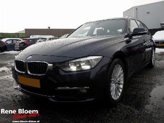 Unfallwagen BMW 3-serie 318i High Executive Touring Navi 2017/6