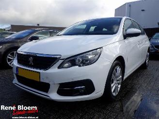 skadebil auto Peugeot 308 1.2 Puretech Blue Active Clima 5drs 2021/5