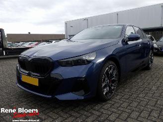 Voiture accidenté BMW 5-serie 520i M-pakket Full Option 190pk 2025/10